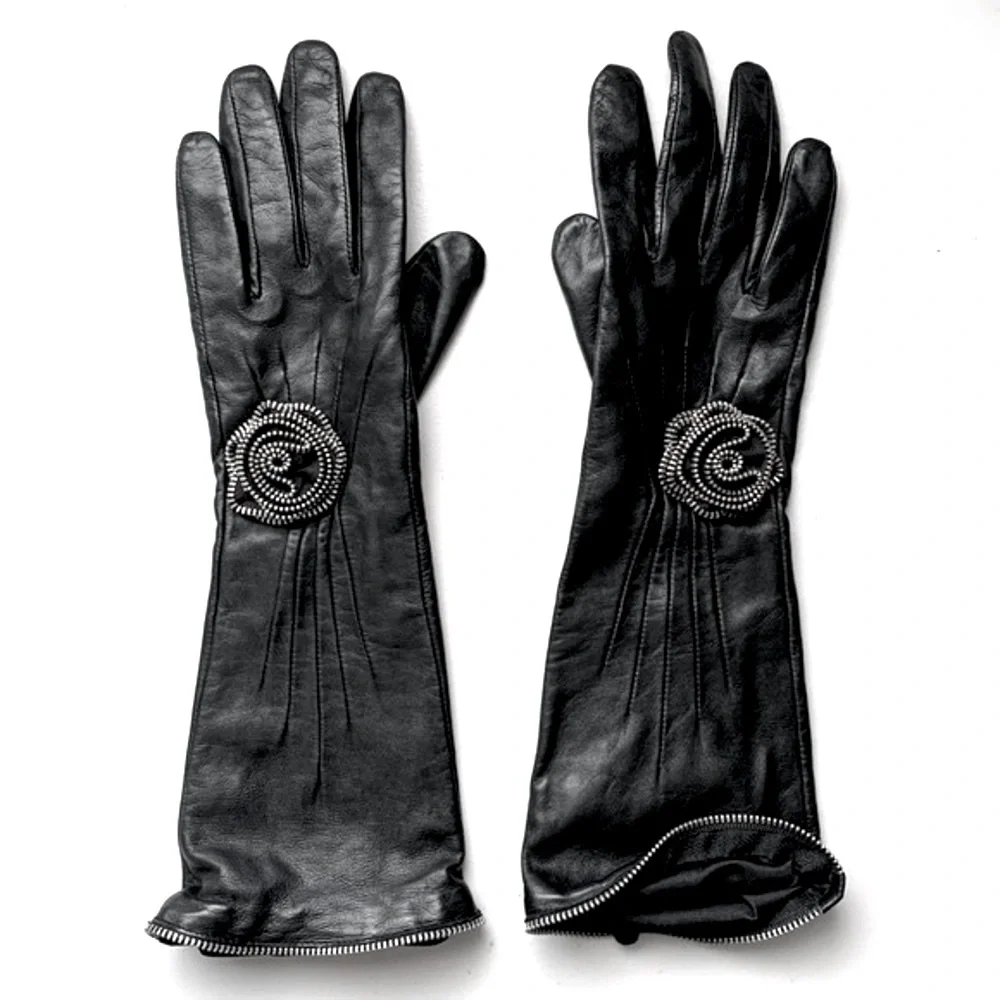 Black Leather Zipper Rosette Embellished Gloves